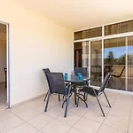 Blue Time 2-bedroom In Апартаменти Ларнака