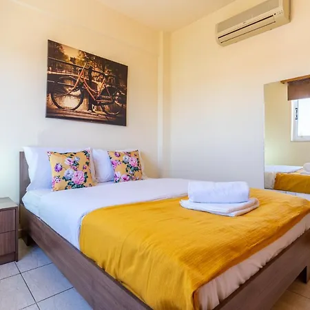 Blue Time 2-bedroom In شقة لارنكا