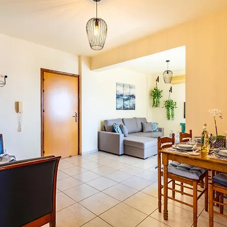 Blue Time 2-bedroom In 拉纳卡